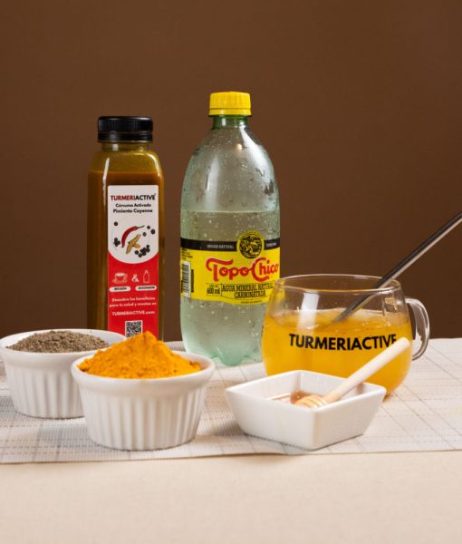 TURMERIACTIVE Blends - Recetas Infusión Fría con Agua Mineral Topo Chico con Cayenne